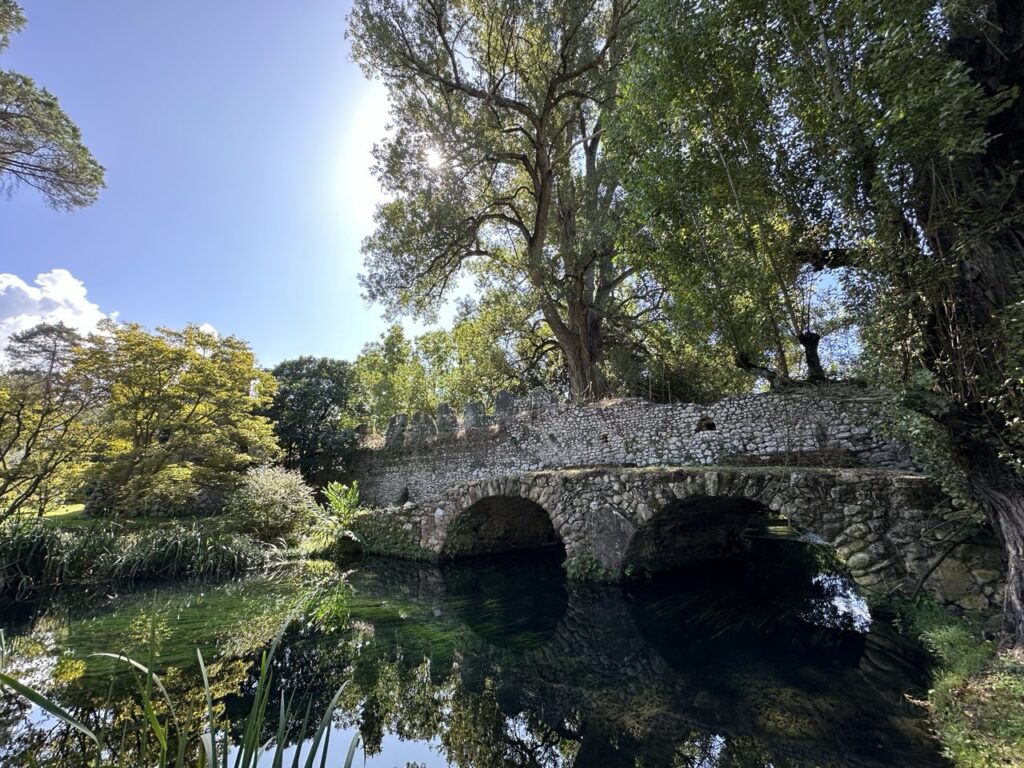 Hidden Gems nearby Rome: Ninfa Gardens, Sermoneta & typical lunch