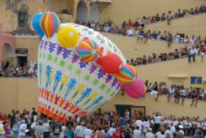 1024px Hot air balloon Santa Candida festival Ventotene