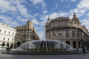 Genoa - De Ferrari Square with a large fountain in the center (Photo credits @Mirko Bozzato from Pixabay)
