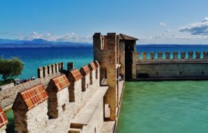 Scaligero Castle - Sirmione (Photo credits @Zairon from Wikimedia Commons)